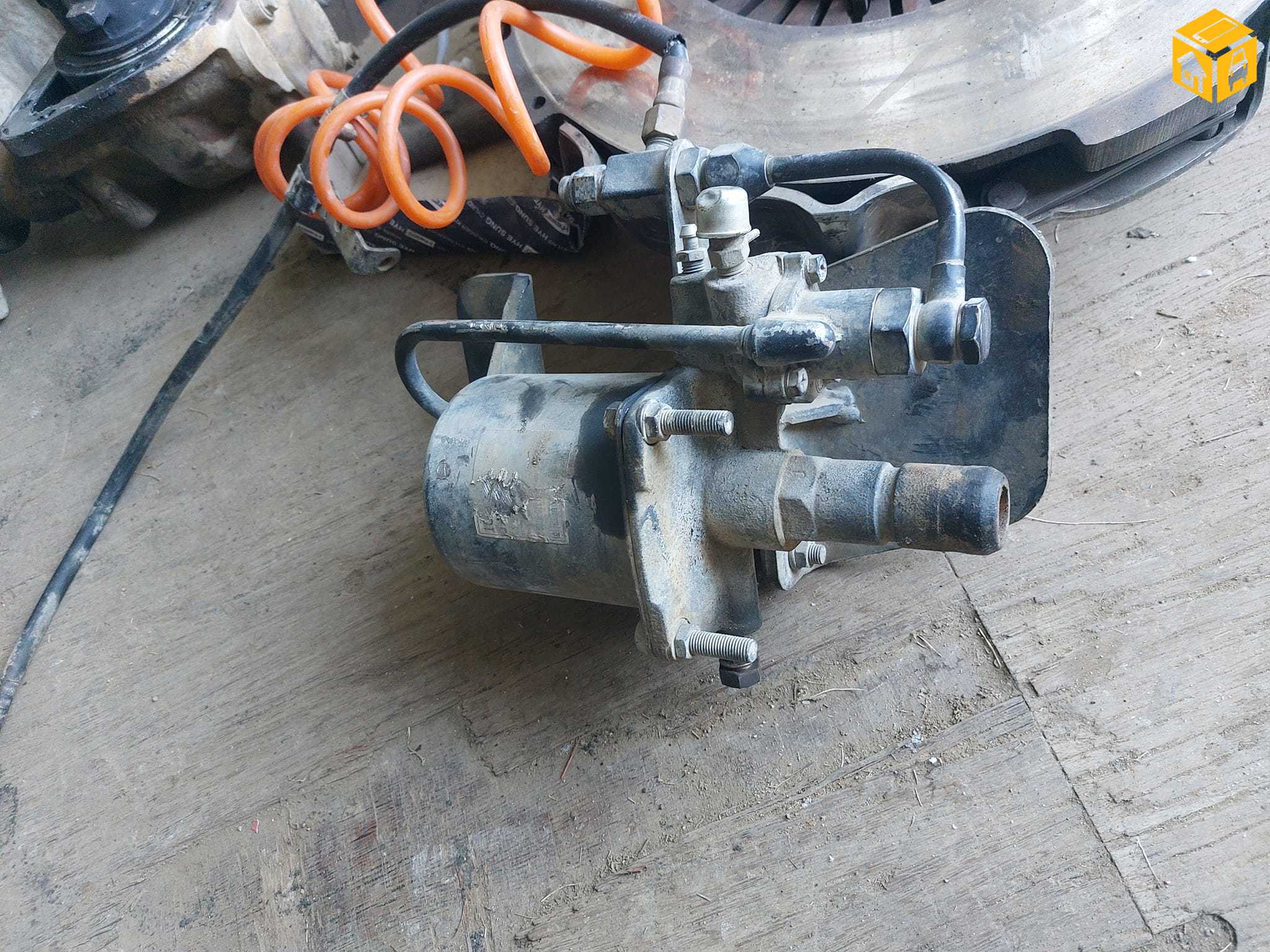 Автобус, Ачааны машин, Хүнд механизм Задаргаа, сэлбэг