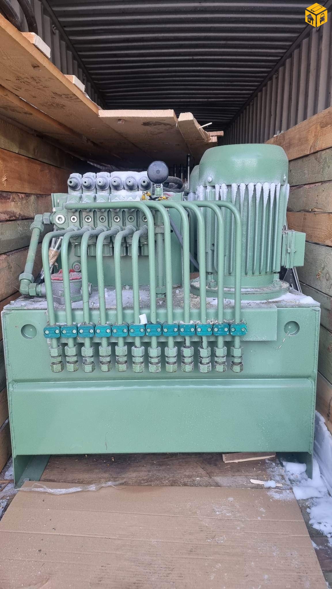 Германаас ирсэн гидрийн мотор, насом, гидрийн шингэний сав 300 литр ком мотор зарна