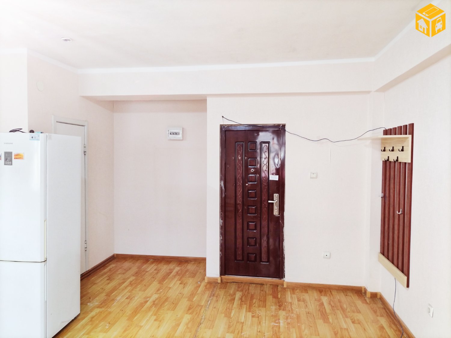 Орон сууц зарна 1 өрөө