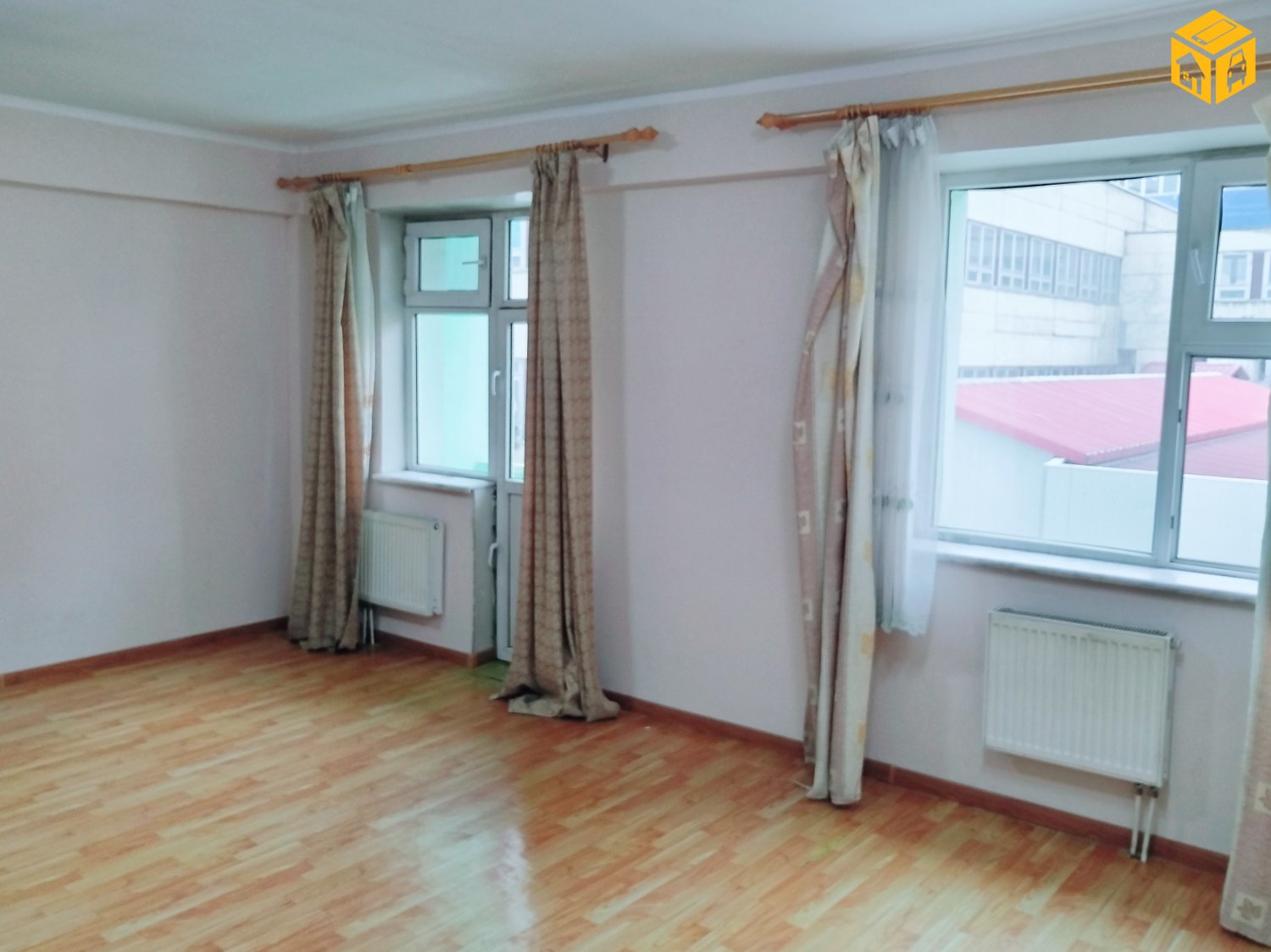 Орон сууц зарна 1 өрөө