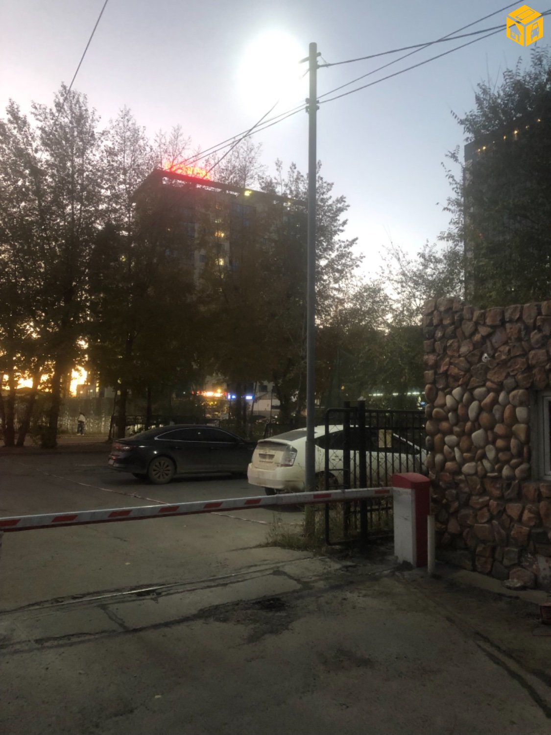 Авто зогсоолын автомат хаалт