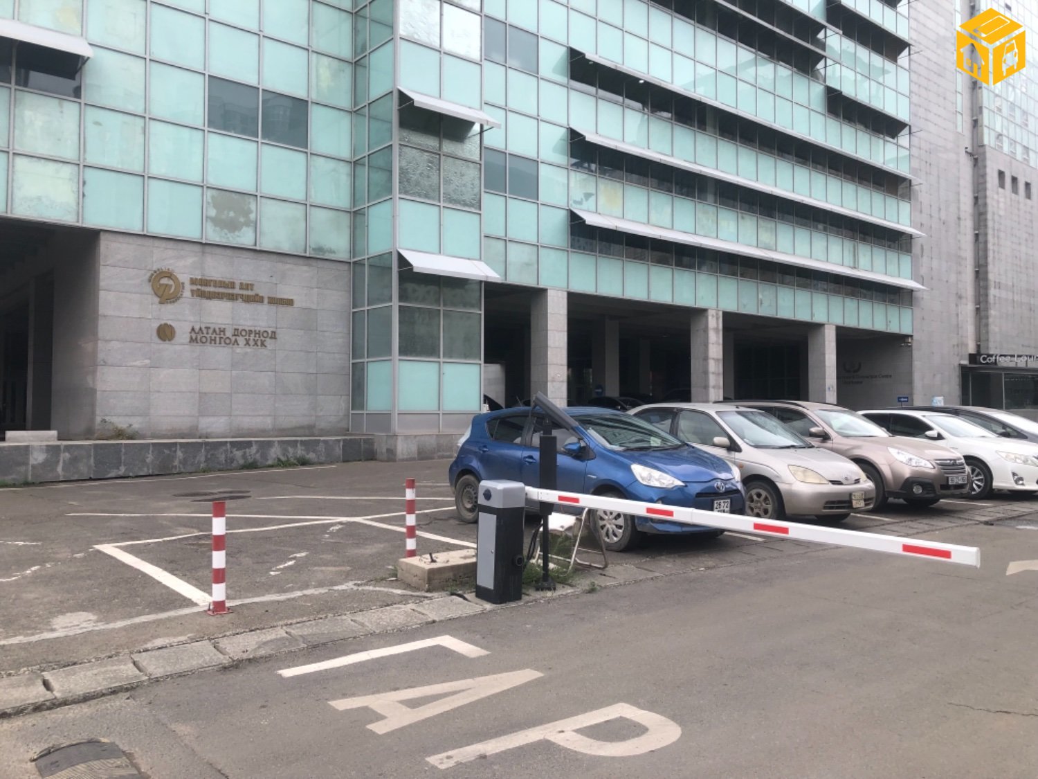 Авто зогсоолын автомат хаалт