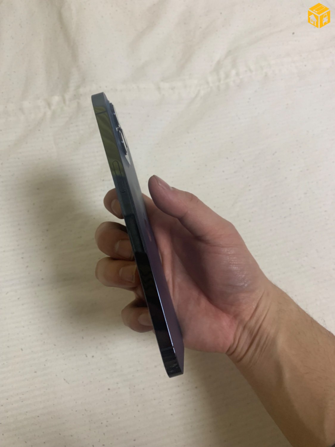 iphone 12 zarna, iphone 12 зарна