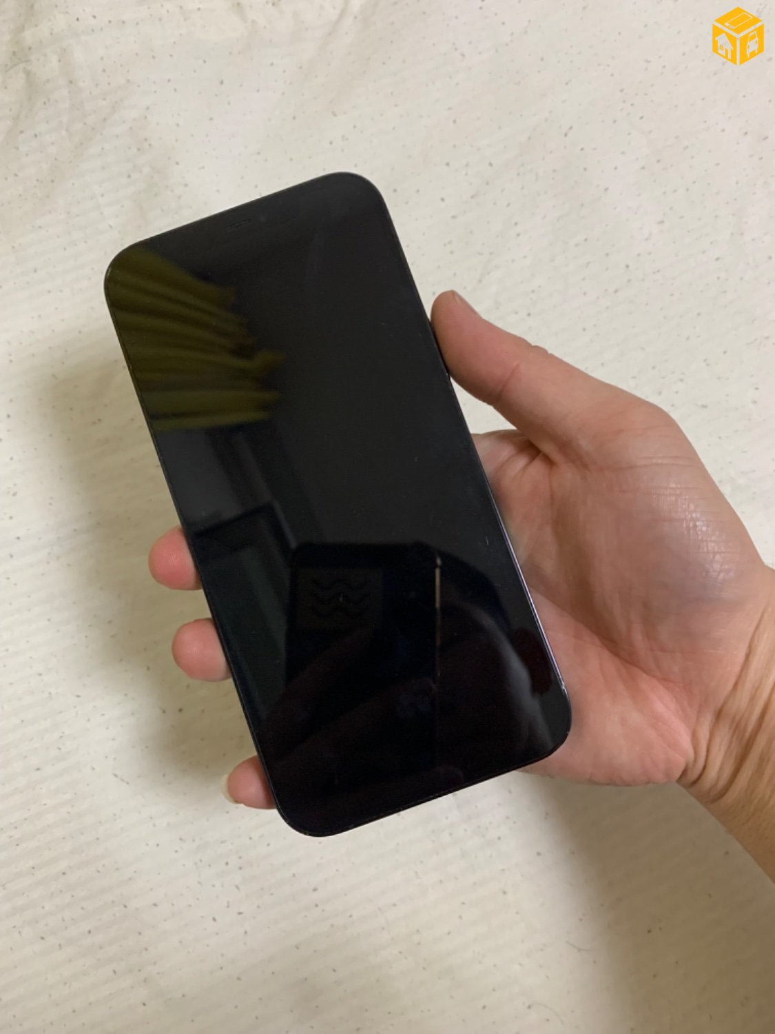 iphone 12 zarna, iphone 12 зарна