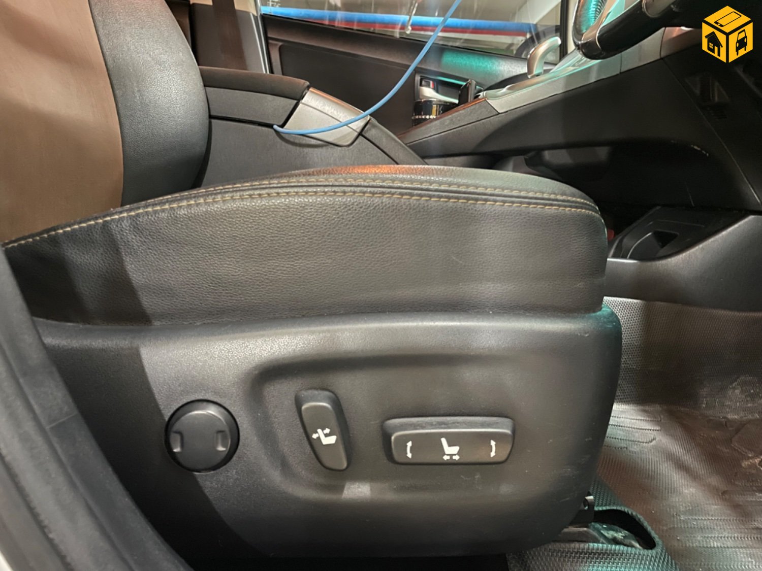 Toyota Prius 30
