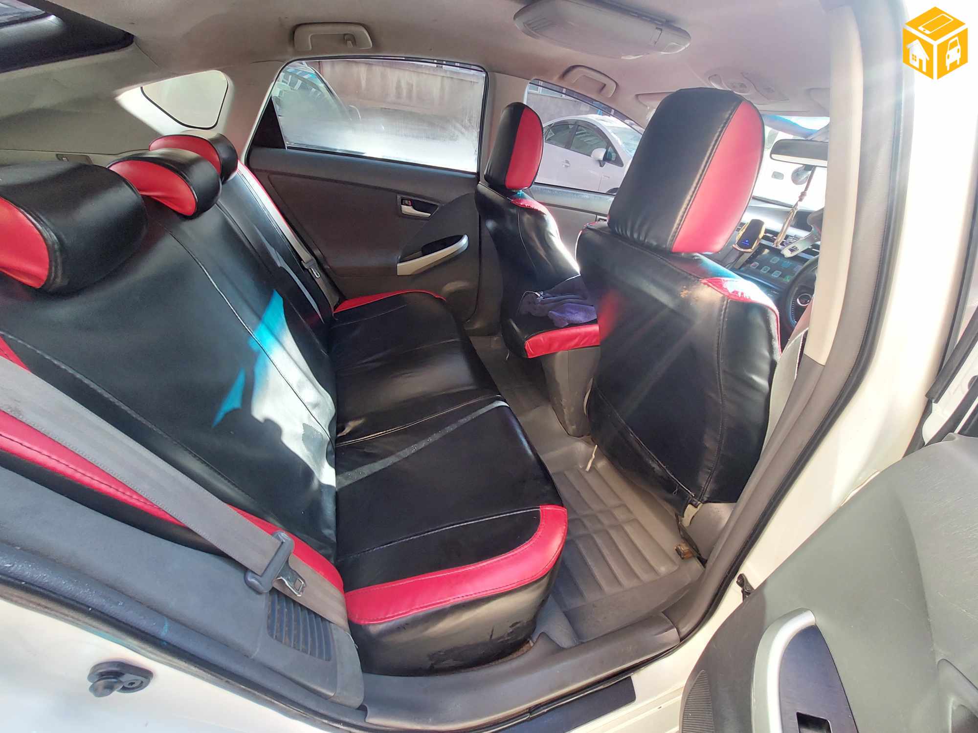 Toyota Prius 30