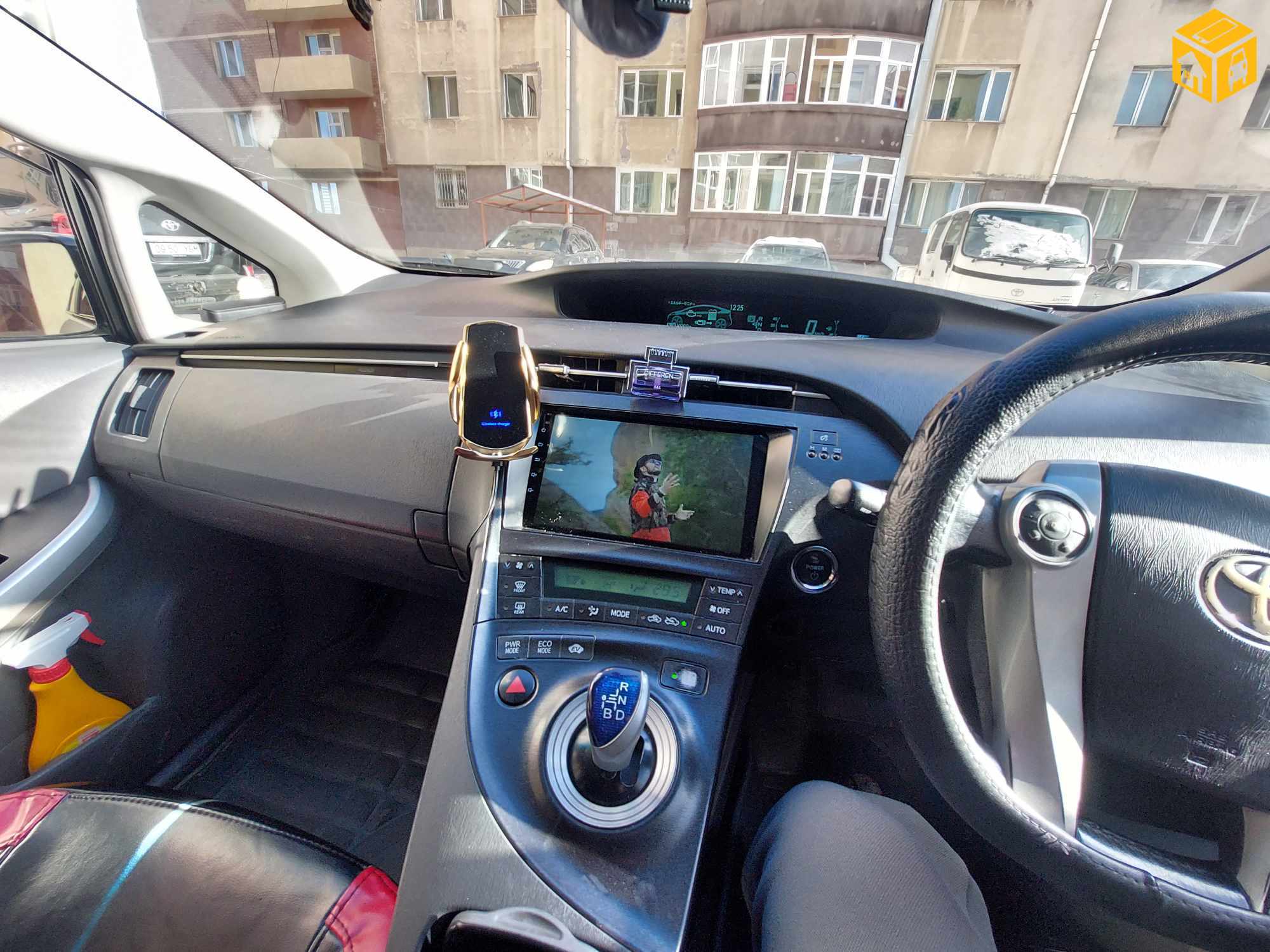Toyota Prius 30