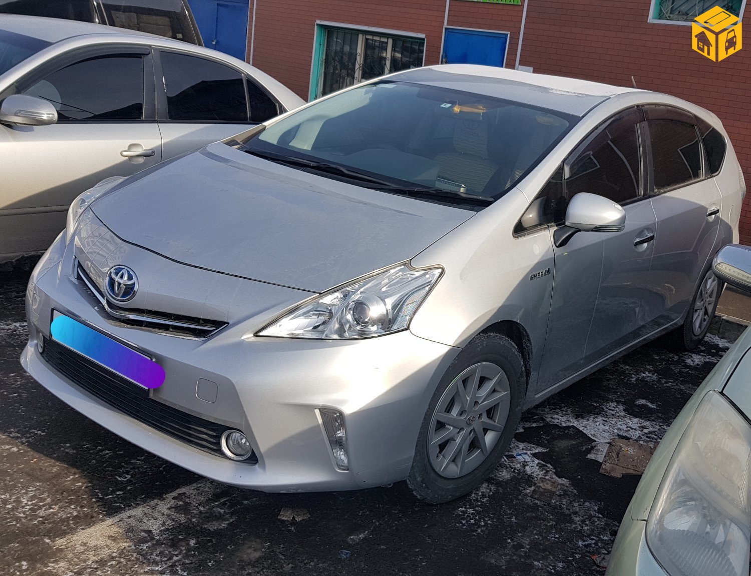 Toyota Prius 40. 41