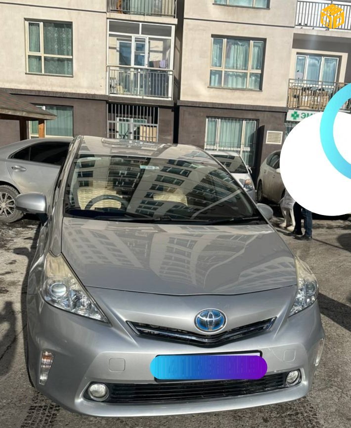 Toyota Prius 40. 41