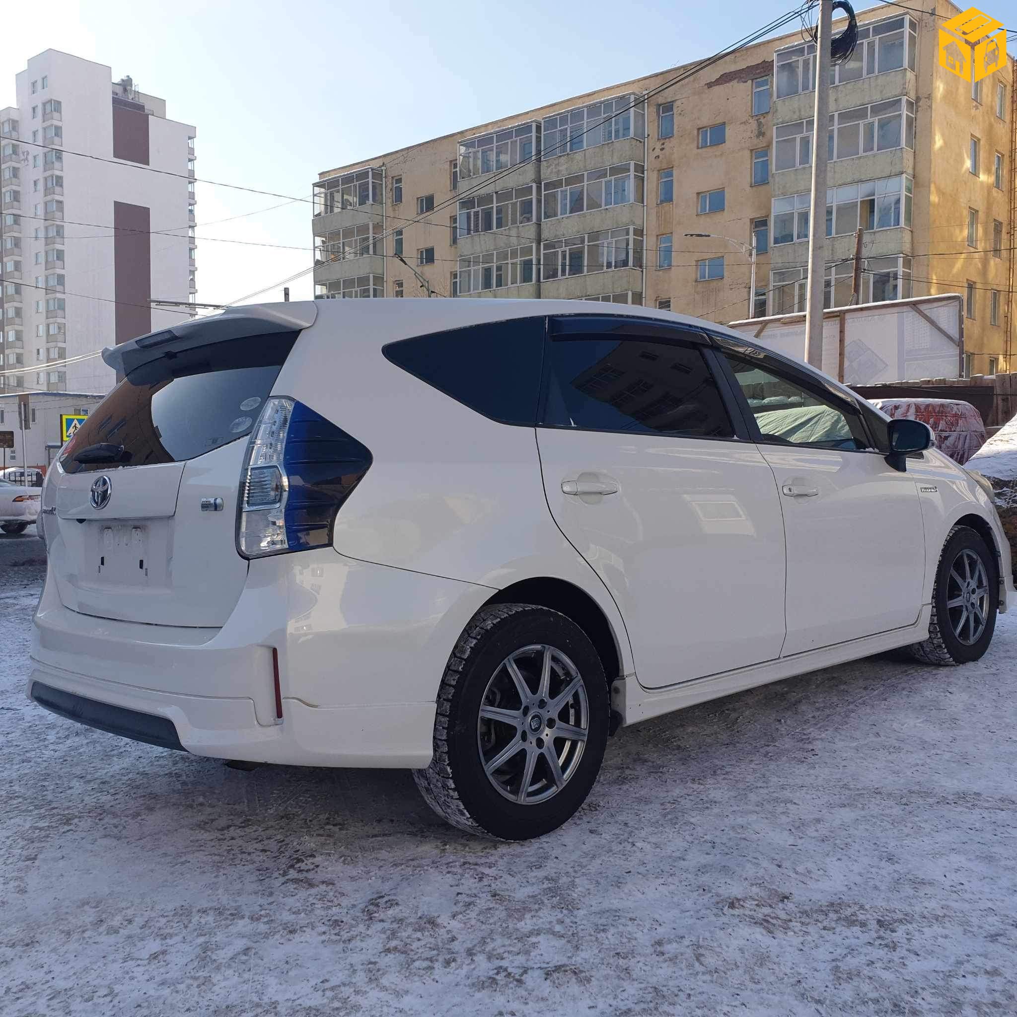 Toyota Prius 40. 41