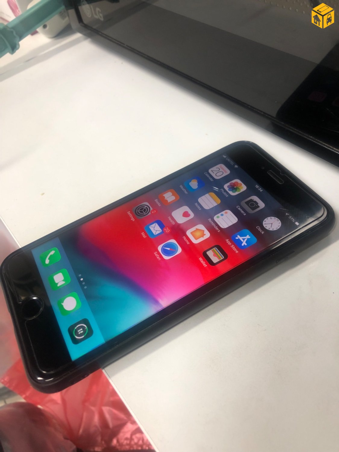 Сэв зураасгүй 6plus 64GB