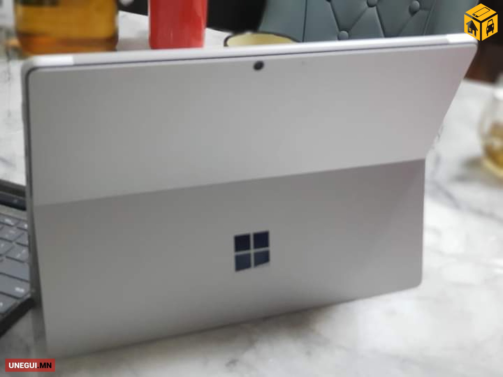 Surface pro8
