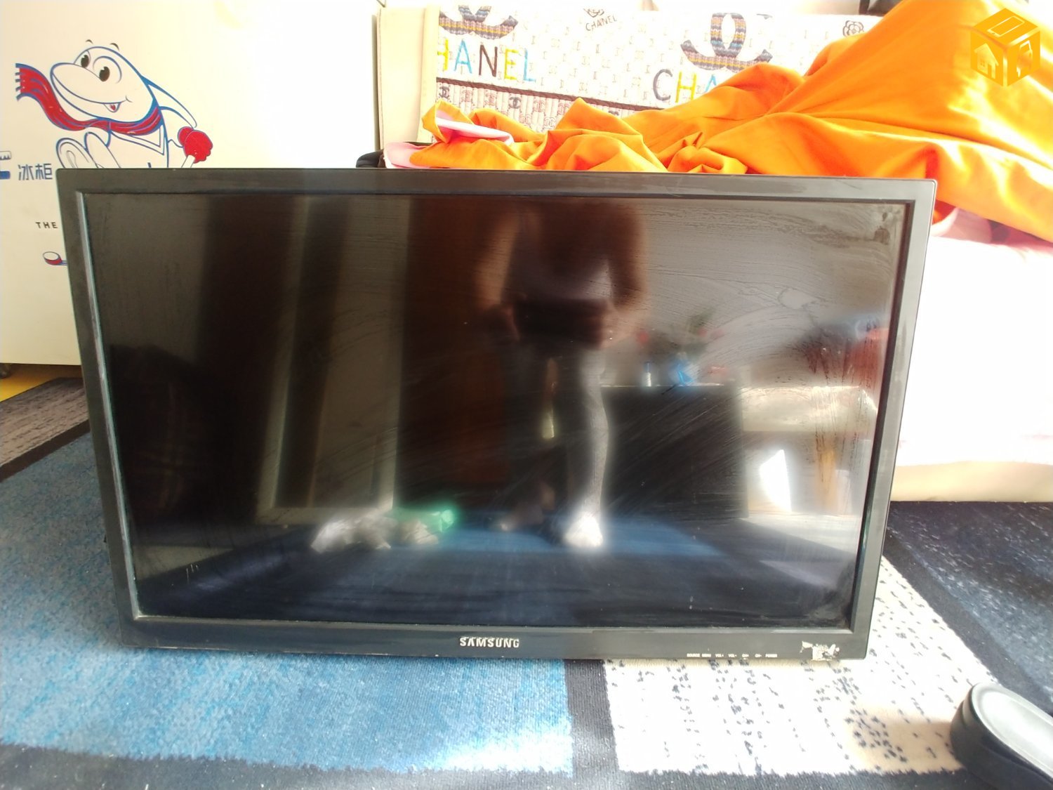 32 inchiin huuchin ajillagaa hewiin zuragt zarna