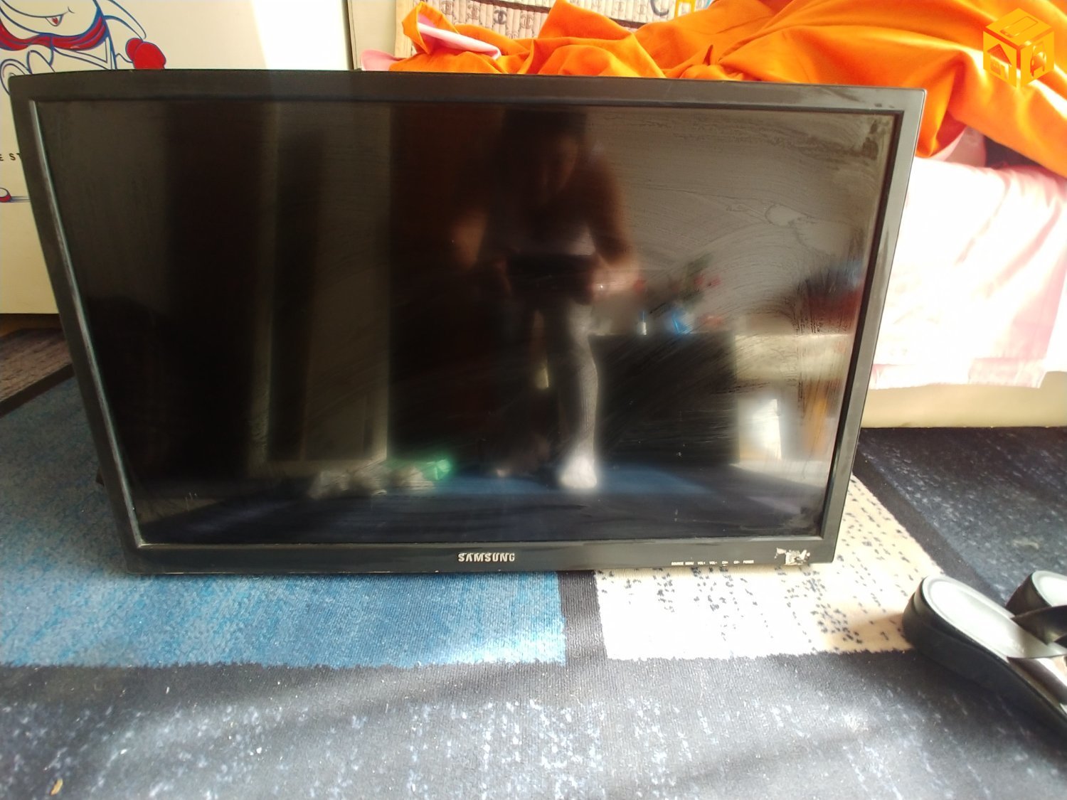 32 inchiin huuchin ajillagaa hewiin zuragt zarna