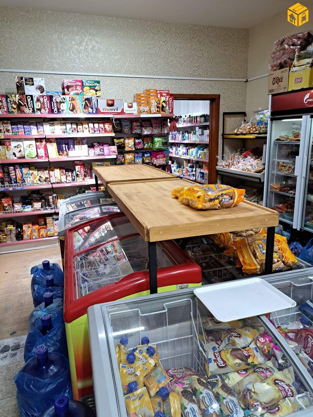 Усны тавиур, Хөлдөөгчний тавиур