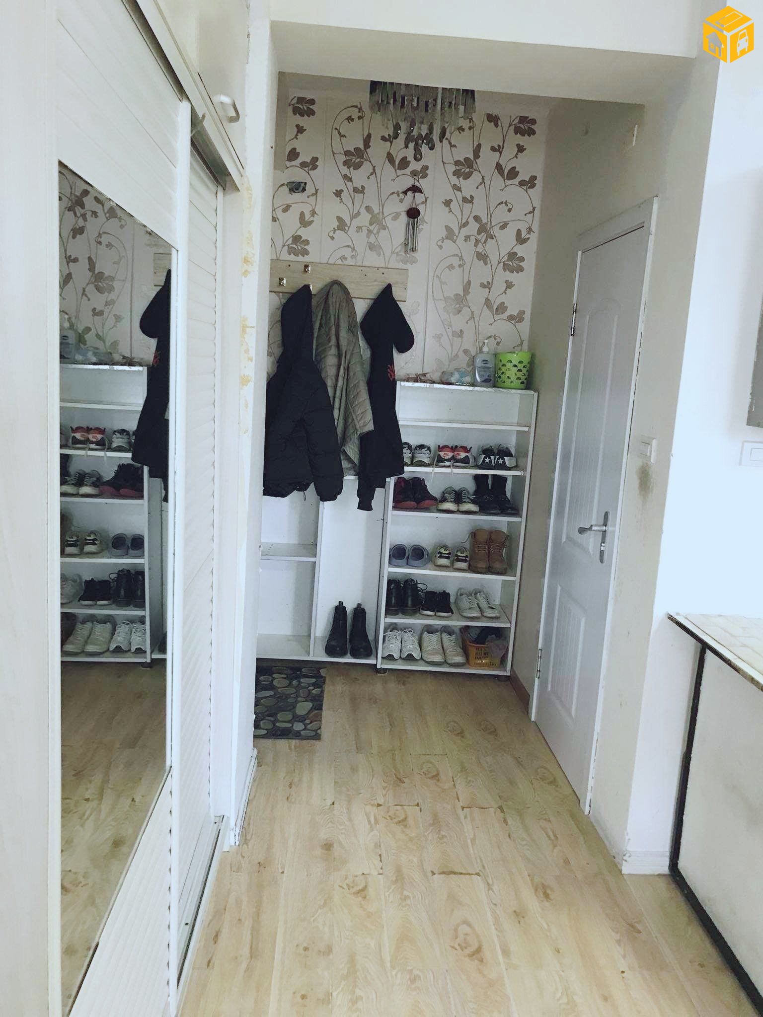 Орон сууц түрээслүүлнэ 2 өрөө