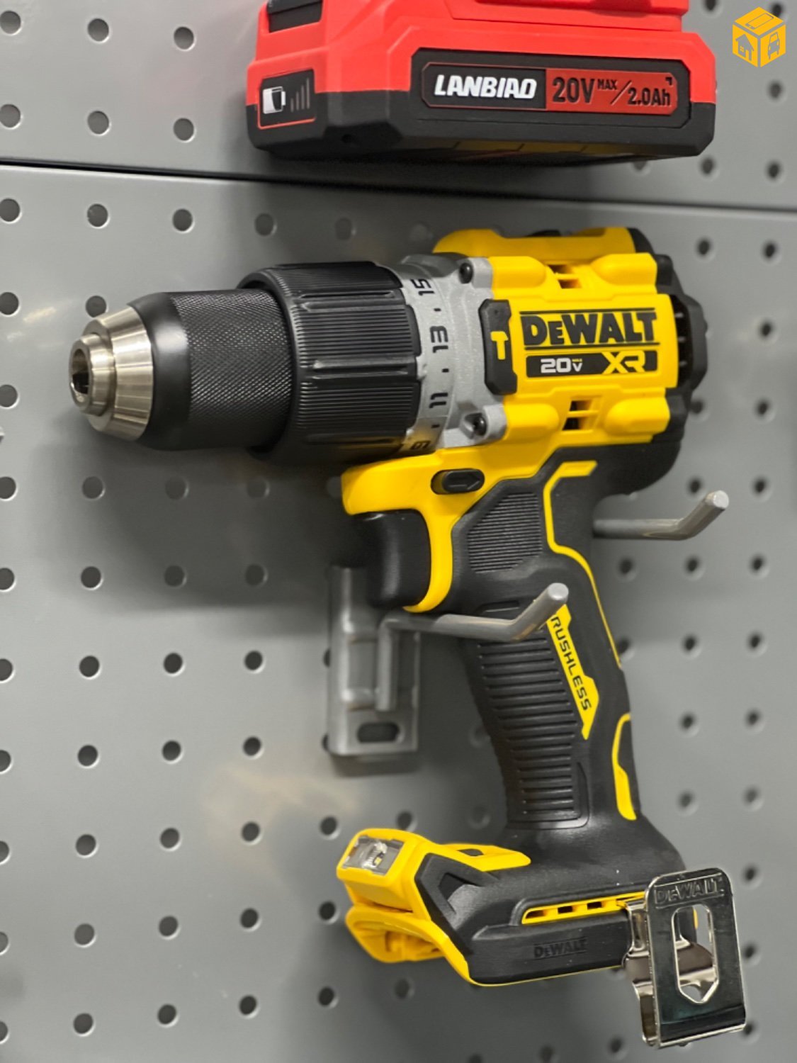 Бұлшық етті жігіттердің сексі