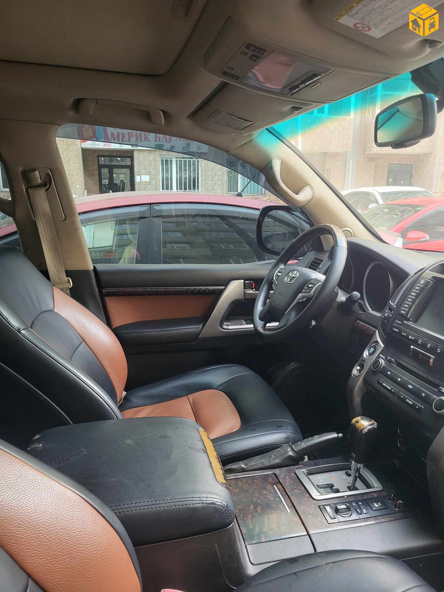 Toyota Landcruiser 200