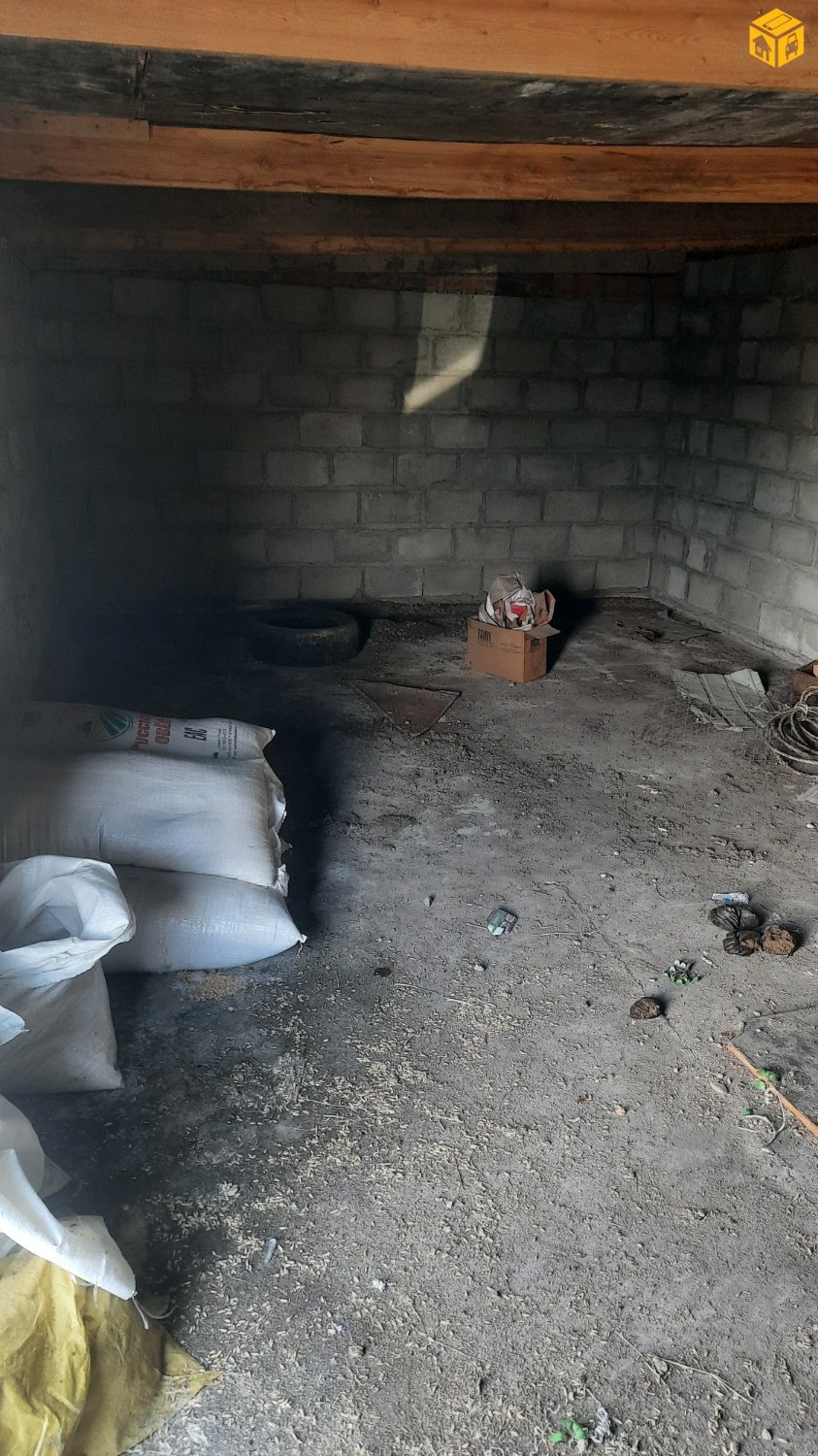 Үл хөдлөх зарна Хашаа байшин