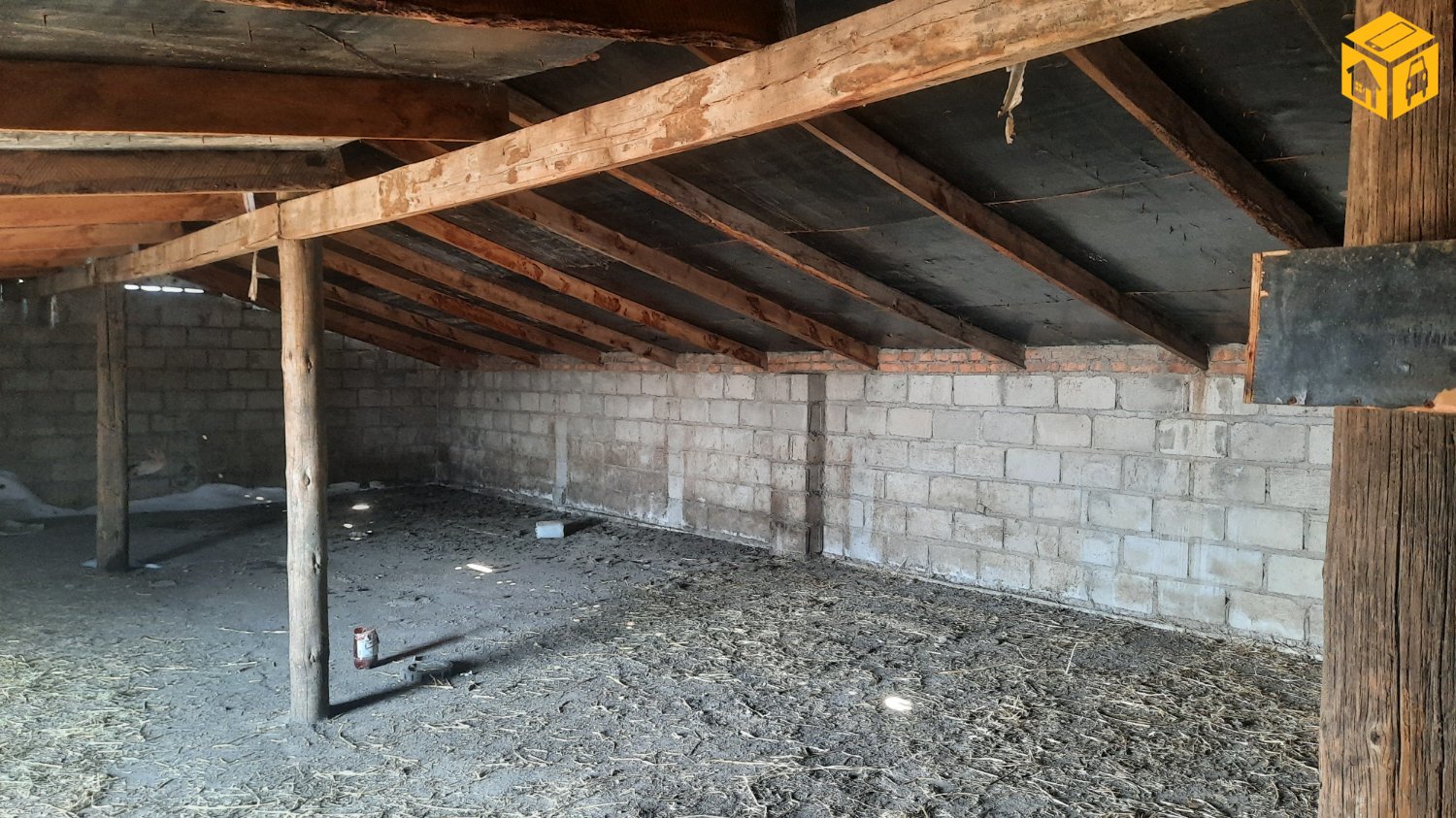 Үл хөдлөх зарна Хашаа байшин