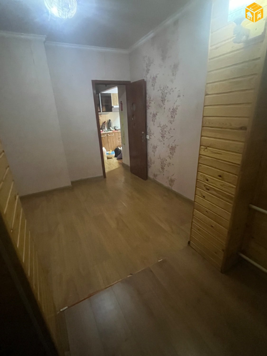 Орон сууц түрээслүүлнэ 2 өрөө