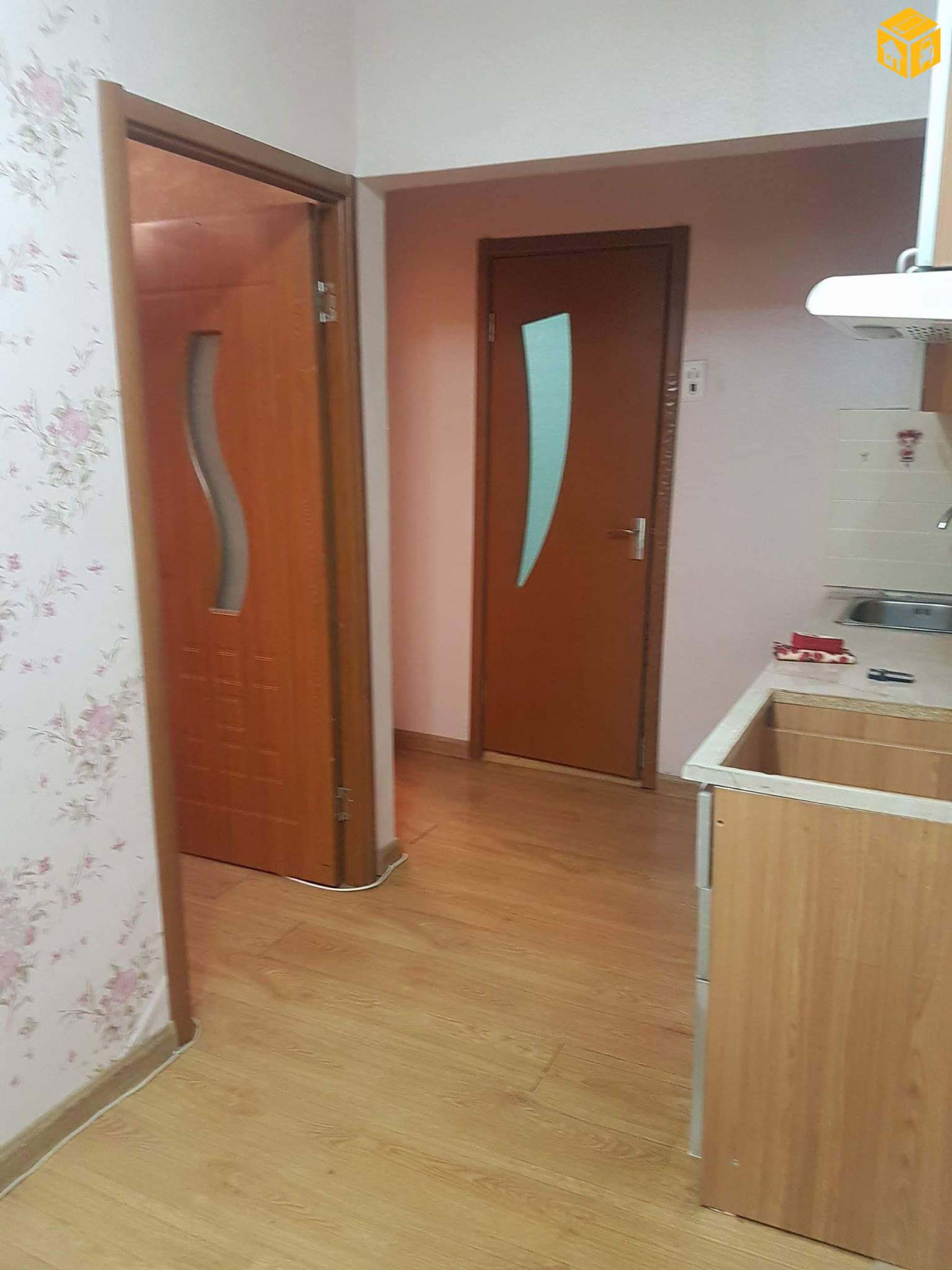 Орон сууц түрээслүүлнэ 2 өрөө