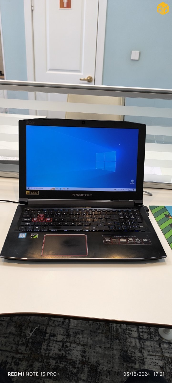 Acer predator gaming notebook zarna.