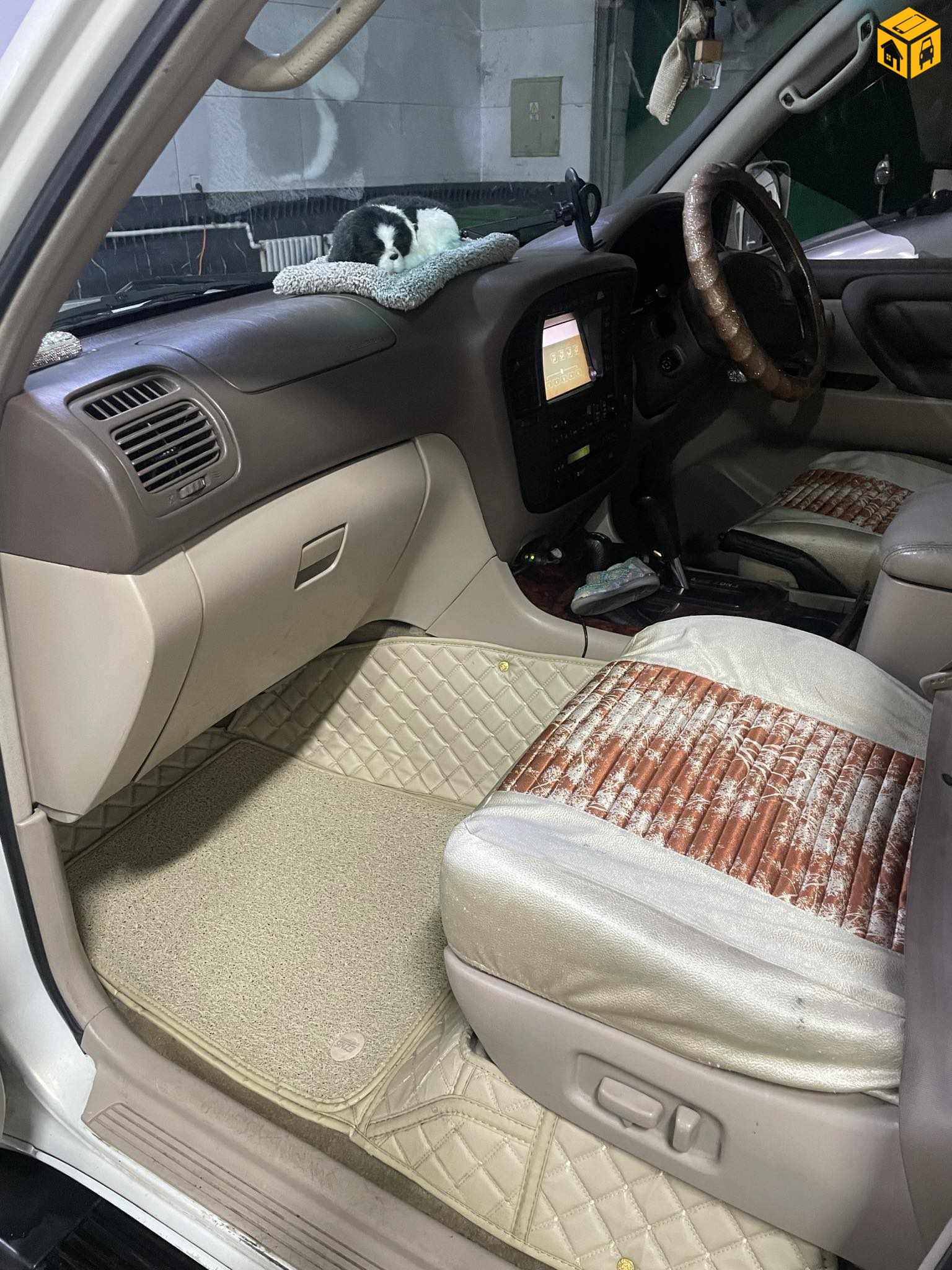 Toyota Landcruiser 100