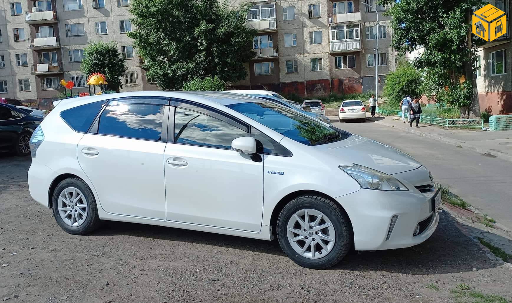 Toyota Prius 40. 41