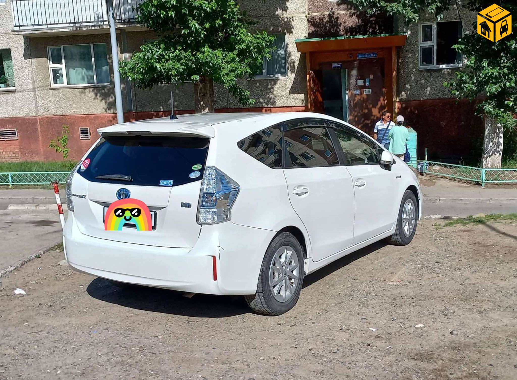 Toyota Prius 40. 41