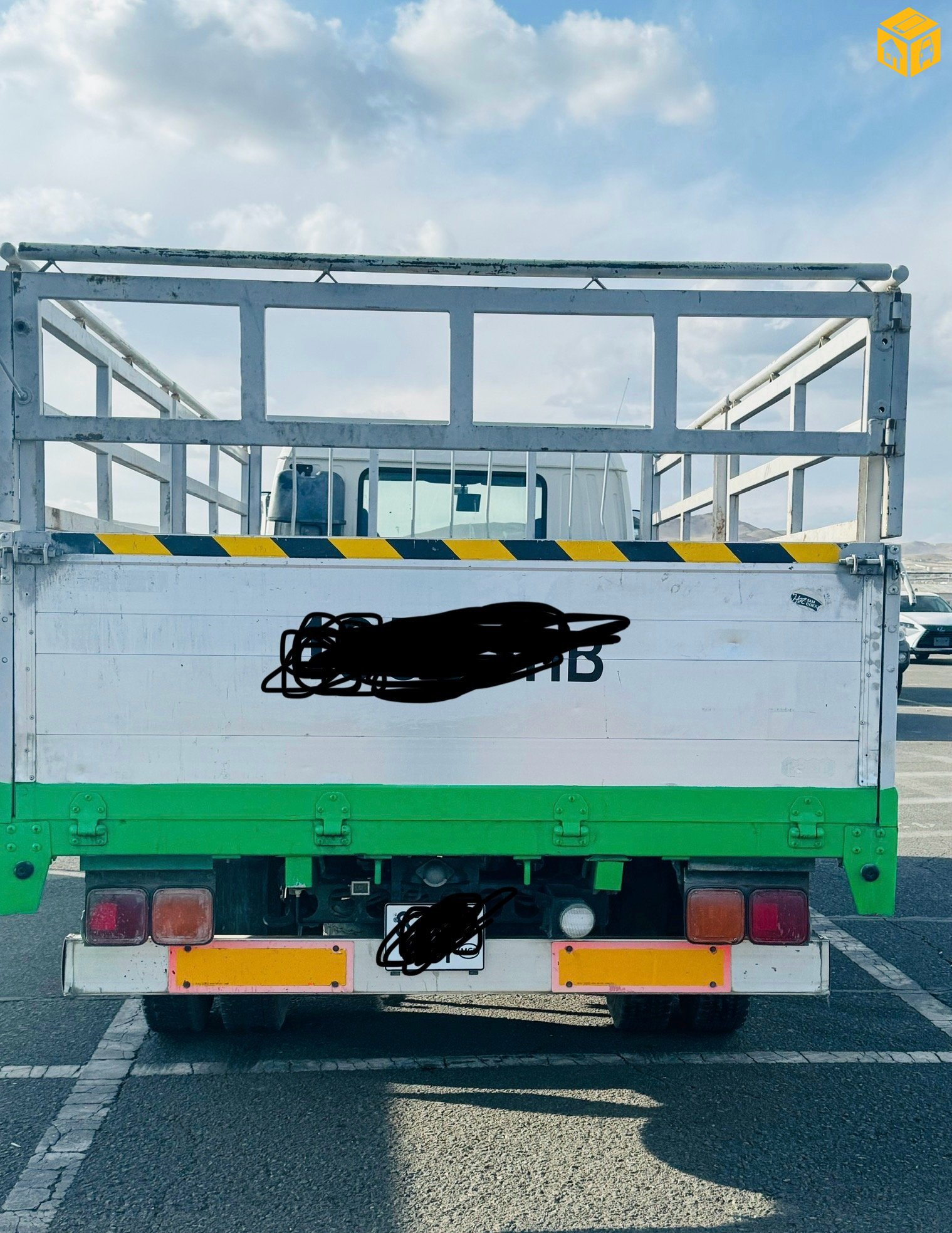 Ачааны машин Isuzu