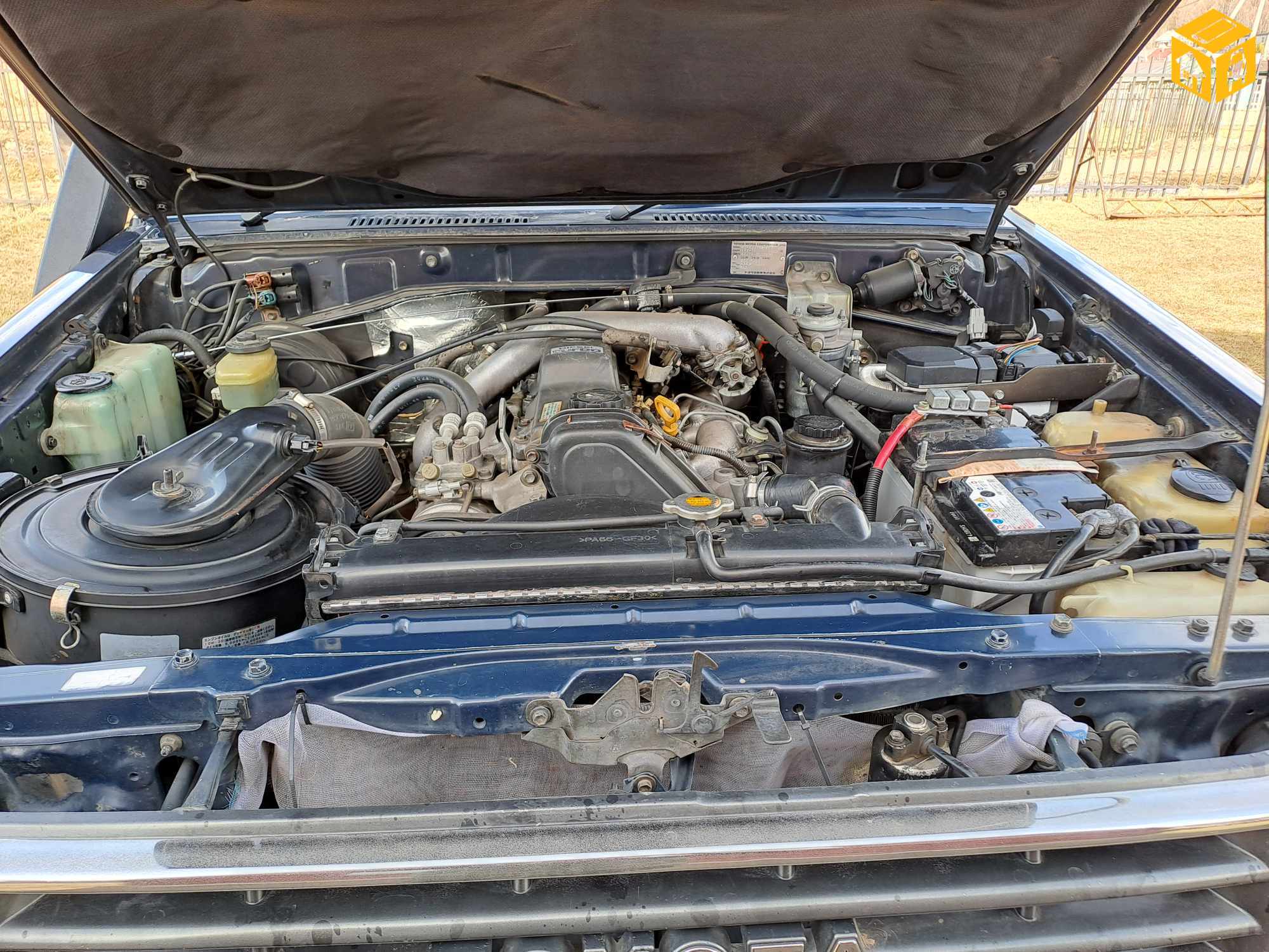 Toyota Landcruiser 77