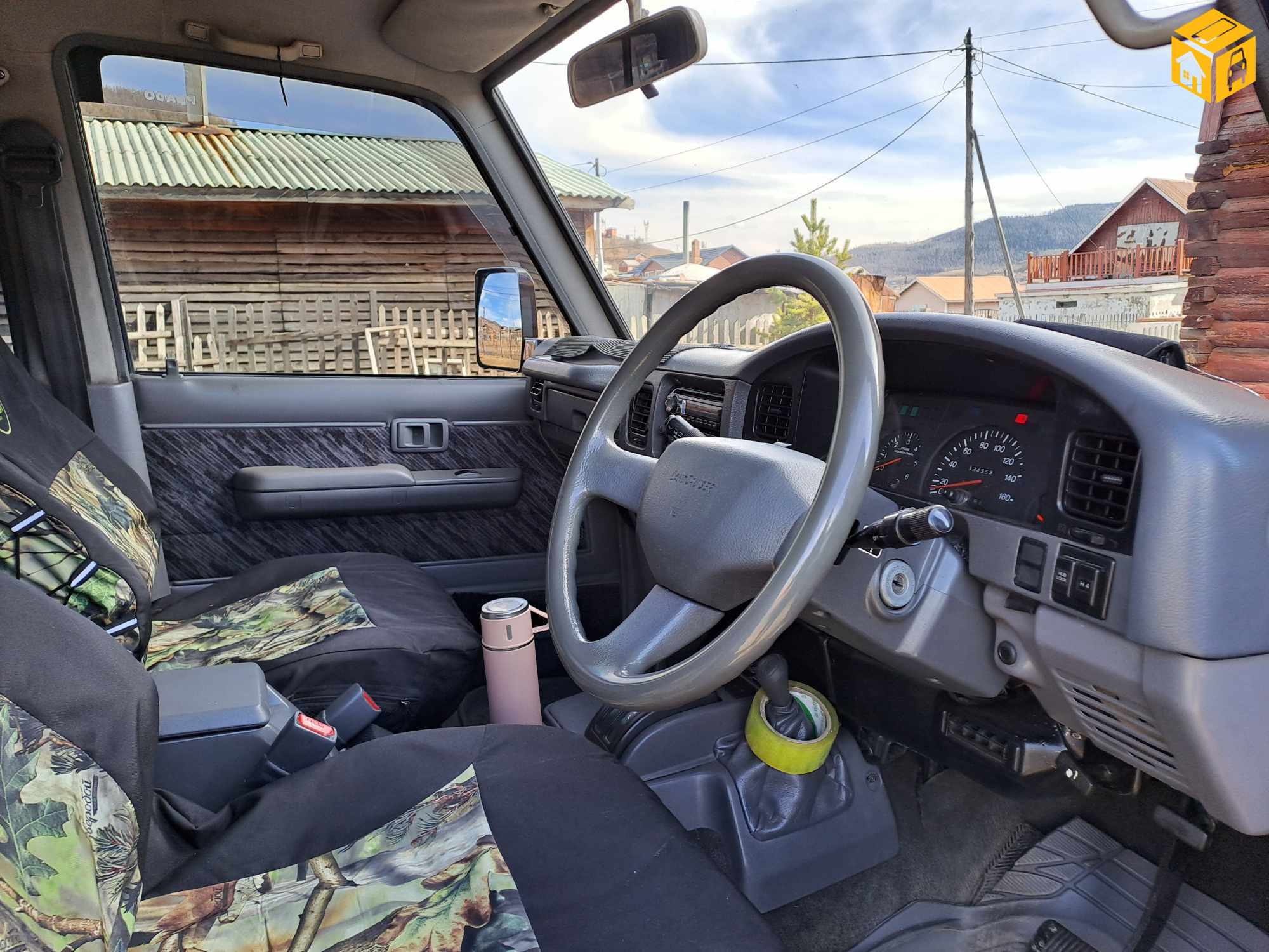 Toyota Landcruiser 77