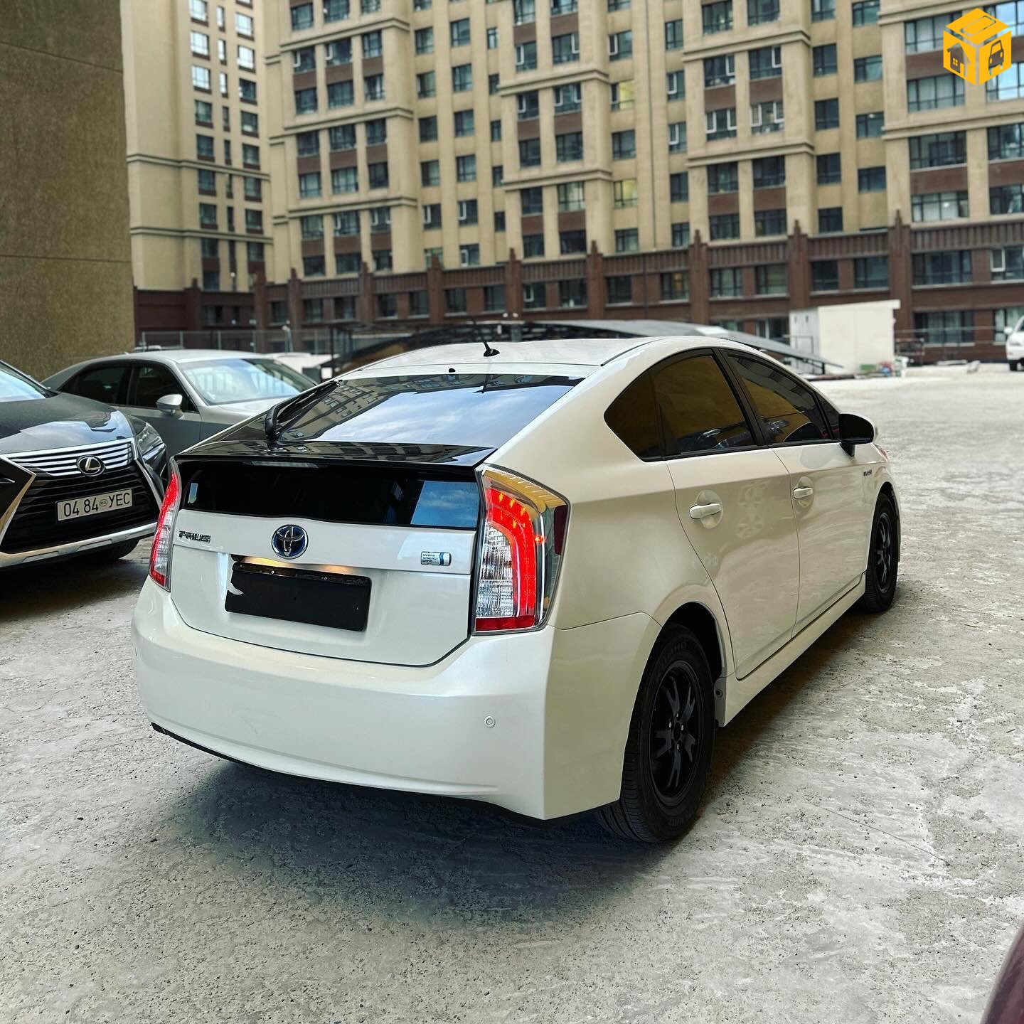 Toyota Prius 30