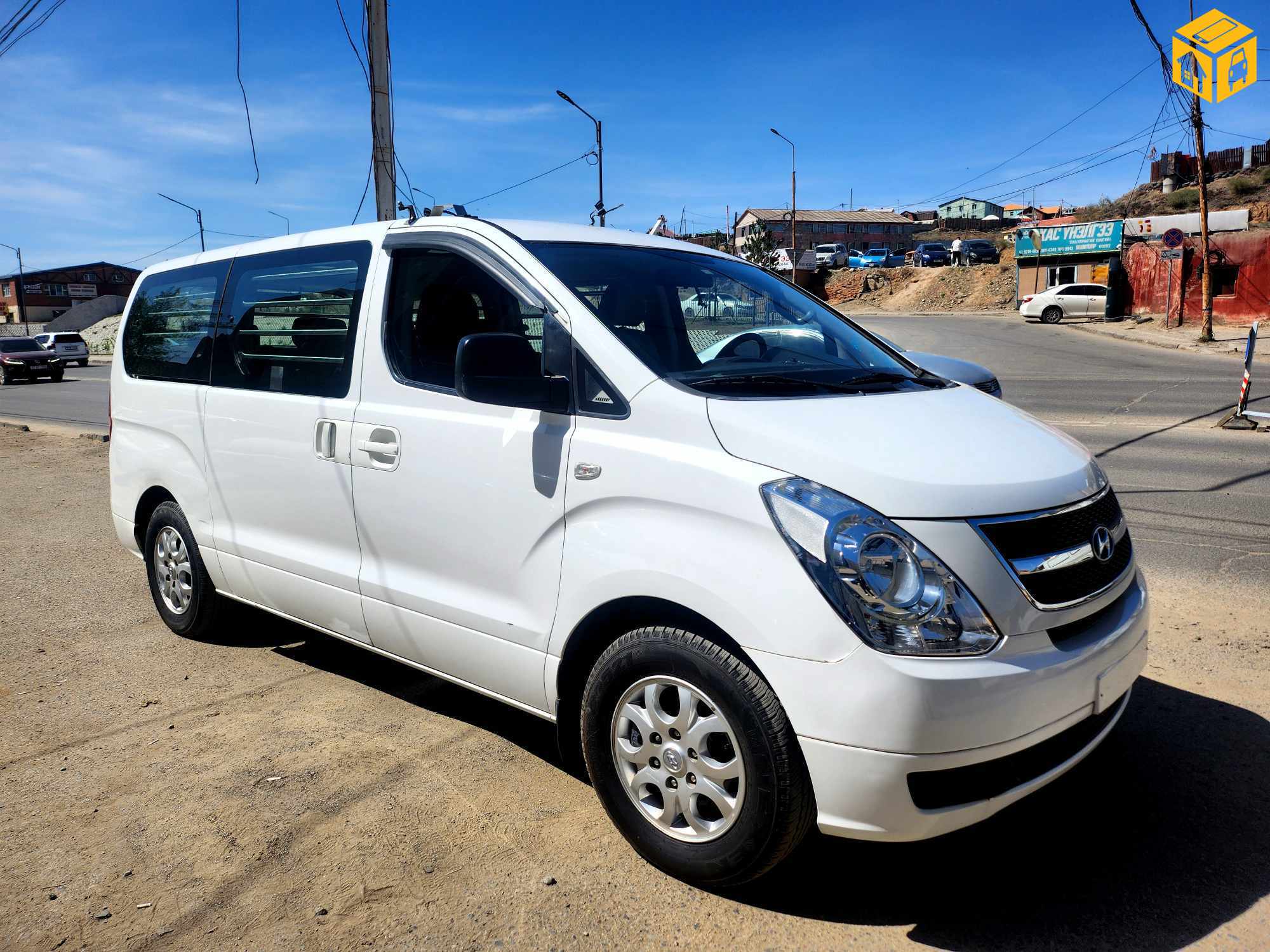 Hyundai Starex