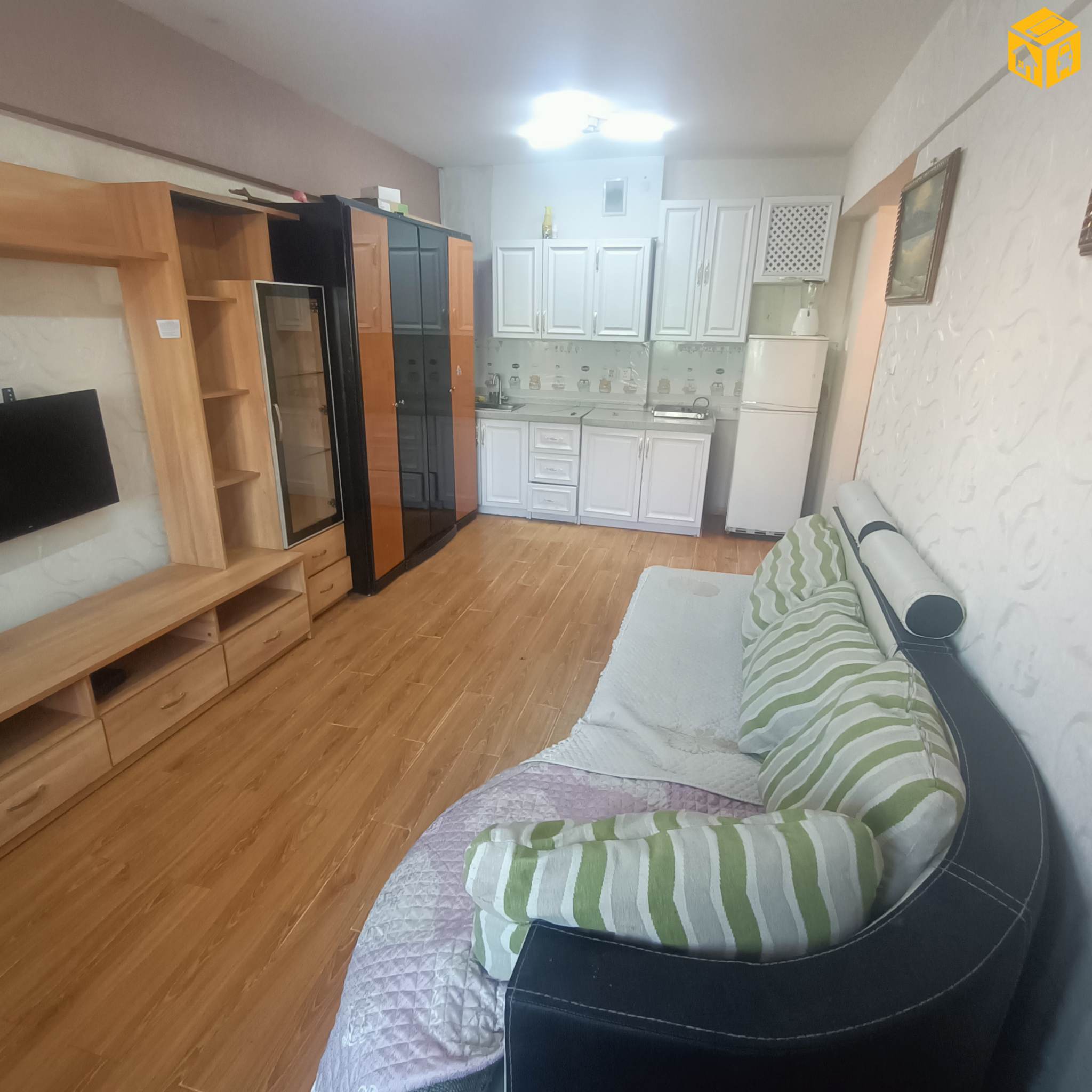 Орон сууц 1 өрөө