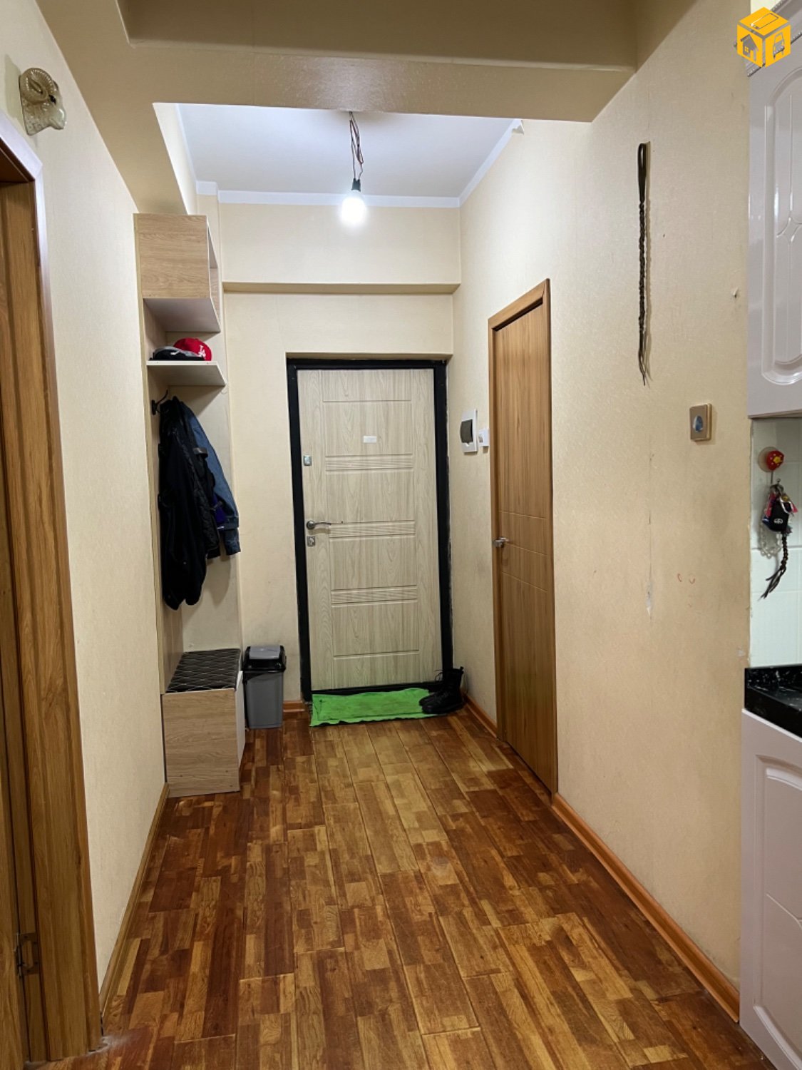 Орон сууц 2 өрөө