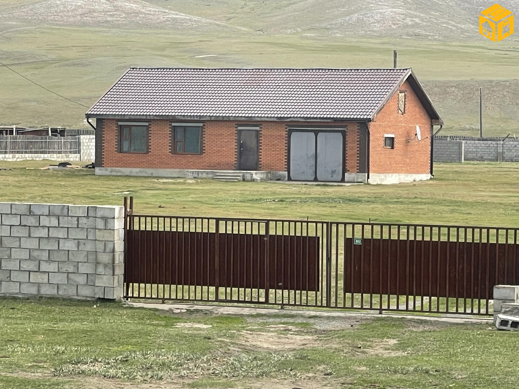 Hashaa hashaa baishin zarna, хашаа байшин зарна
