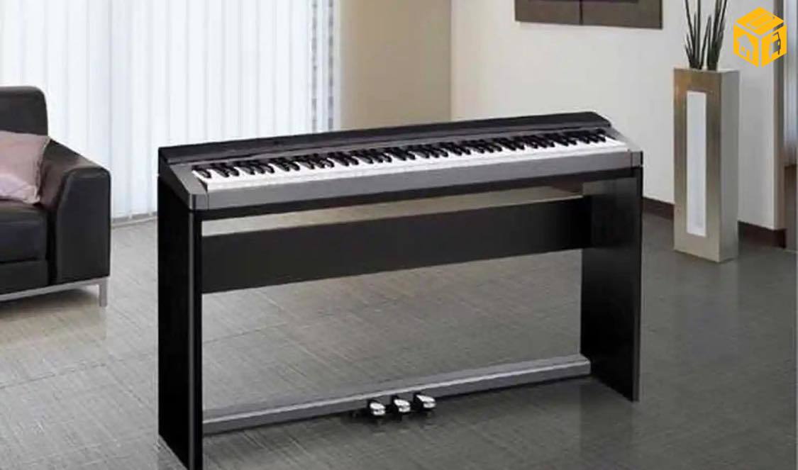 Цахилгаан төгөлдөр хуур зарна.