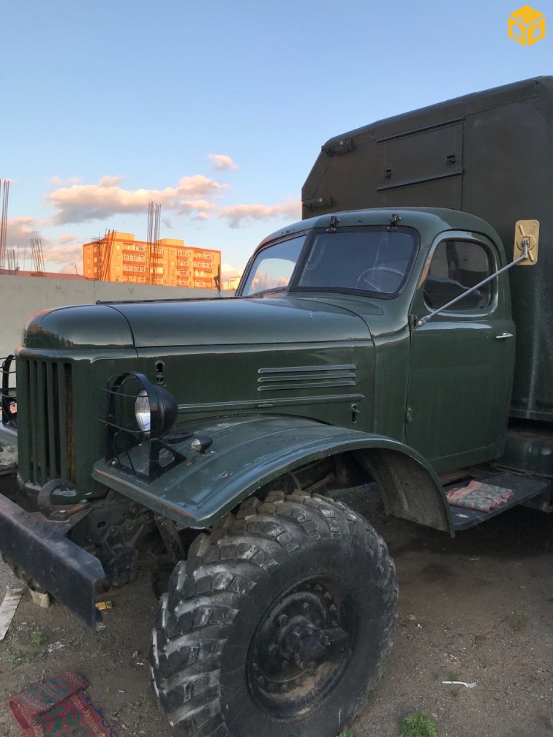 Ачааны машин Зил