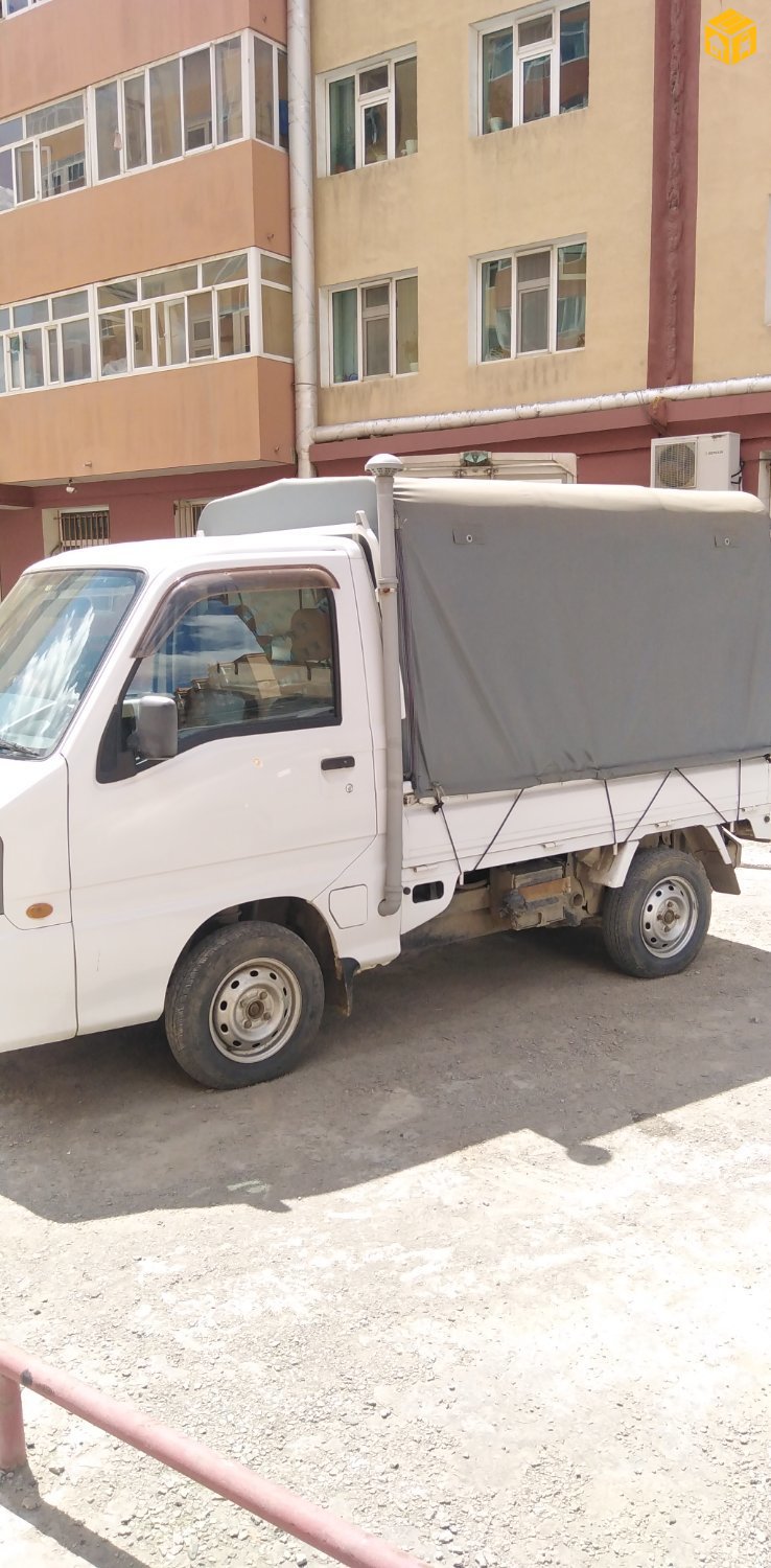 Ачааны машин Subaru