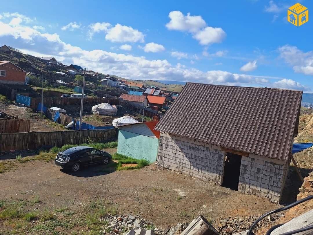 Үл хөдлөх зарна Хашаа байшин