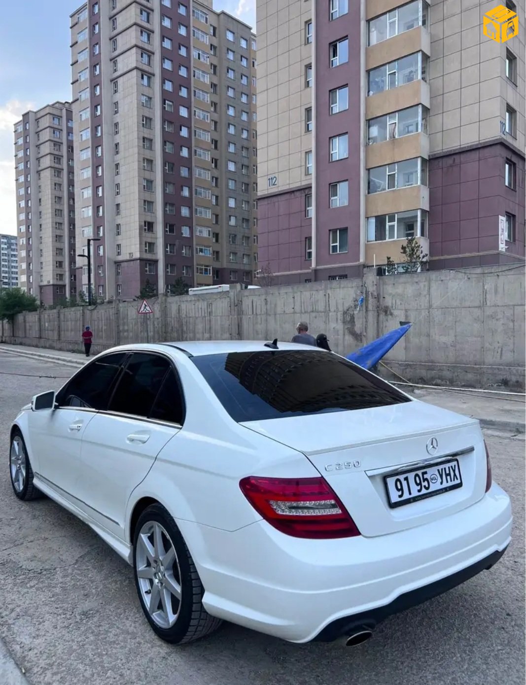 Mercedes-Benz C-Class