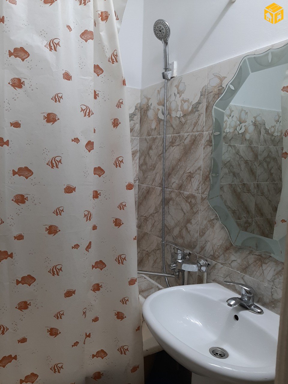 Орон сууц түрээслүүлнэ Хажуу өрөө