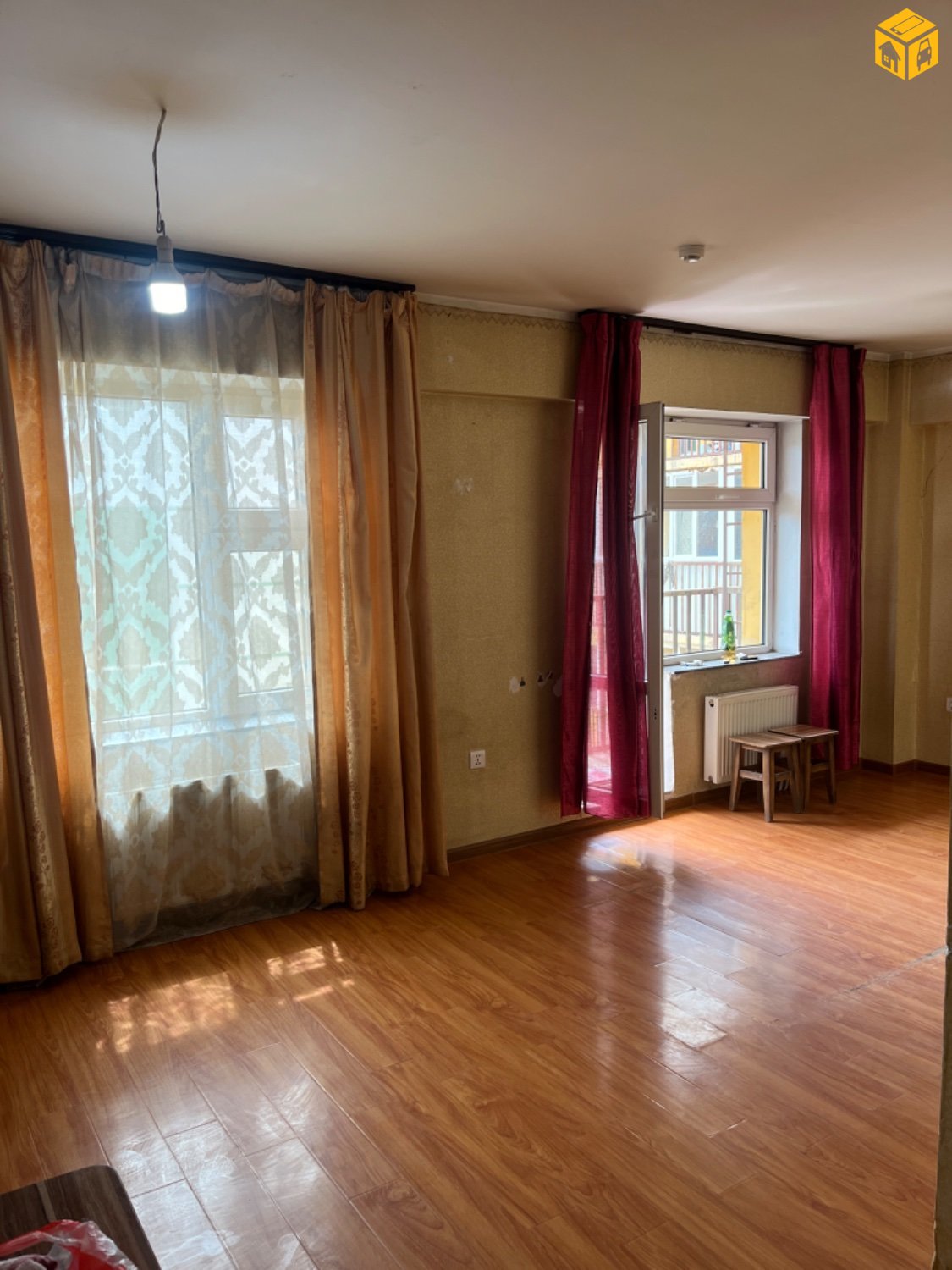 Орон сууц 1 өрөө