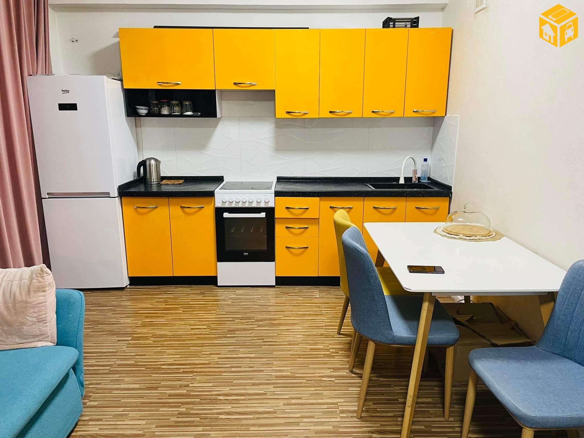 Орон сууц түрээслүүлнэ 2 өрөө