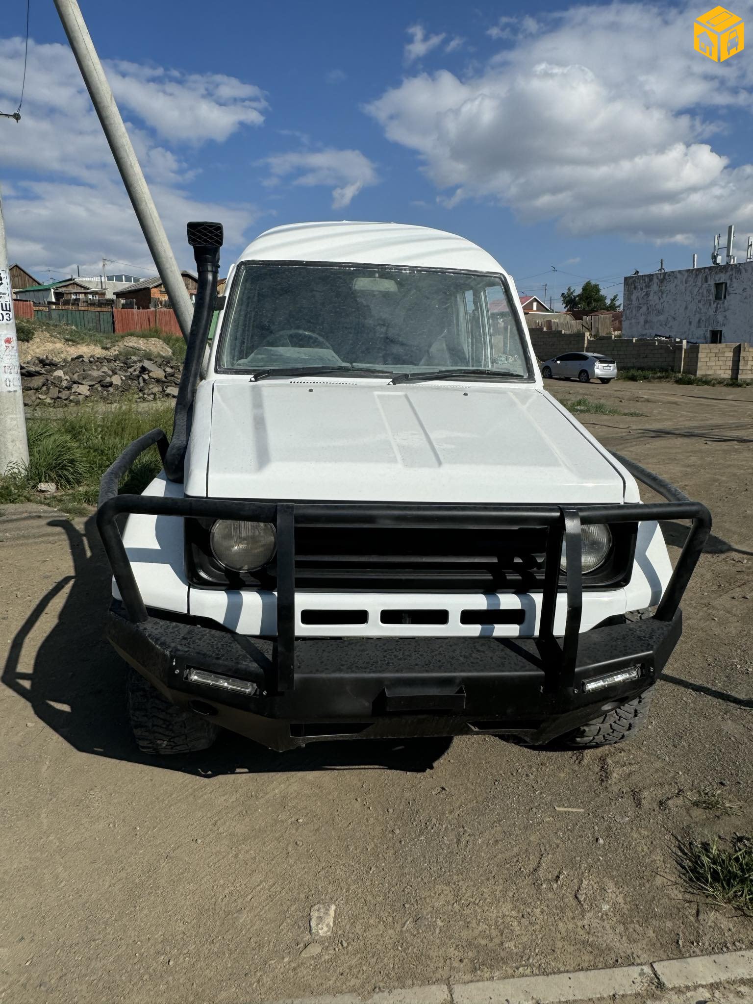 Toyota Landcruiser 77