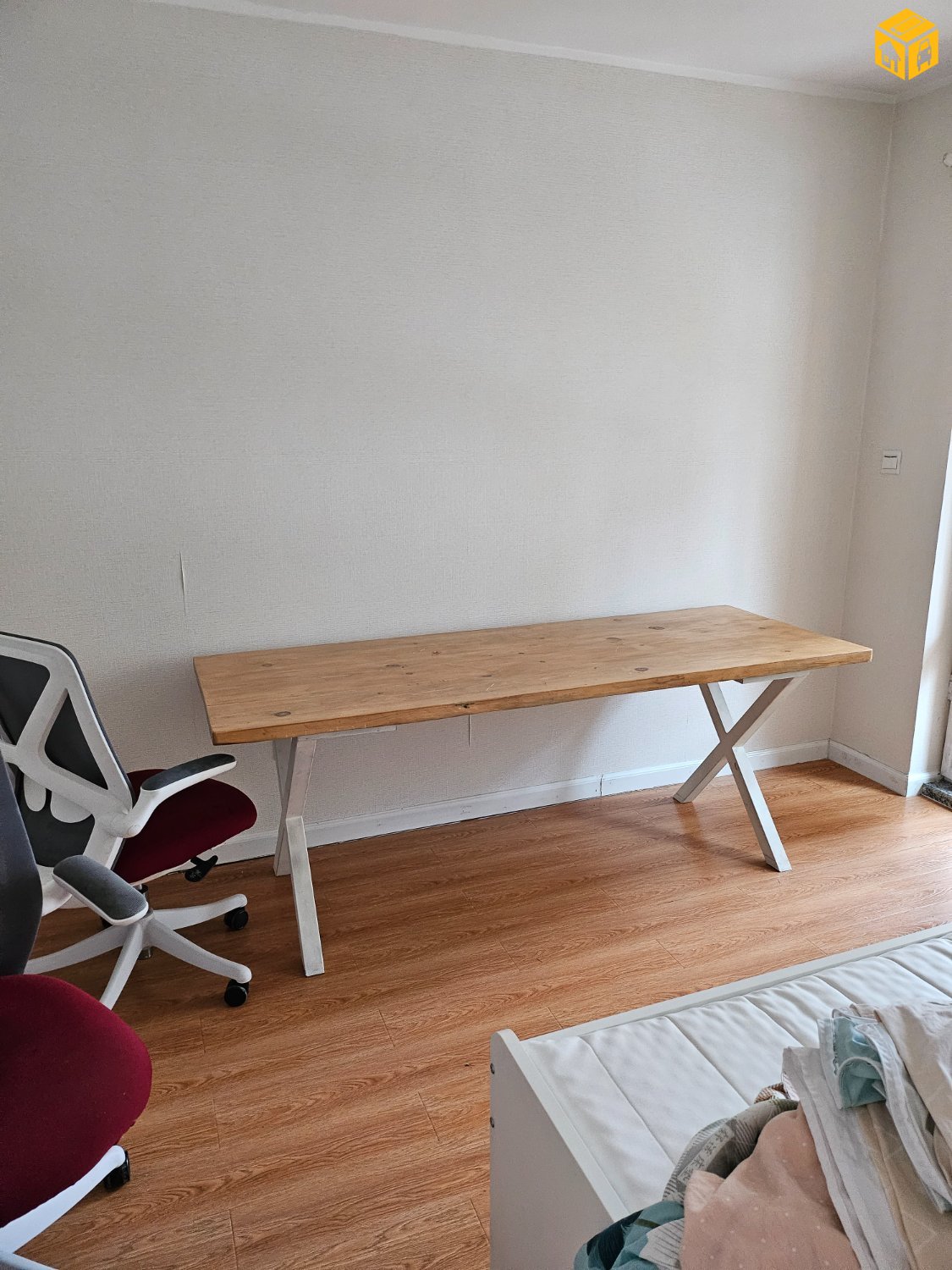 Hicheeliin modon shiree, 2 no iin taviuriin hamt zarna