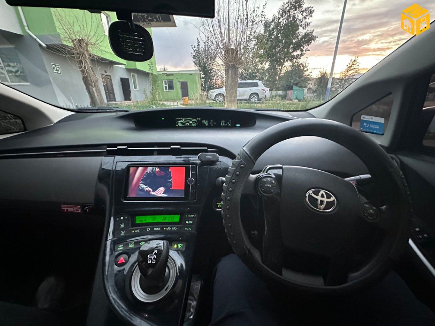 Toyota Prius 30