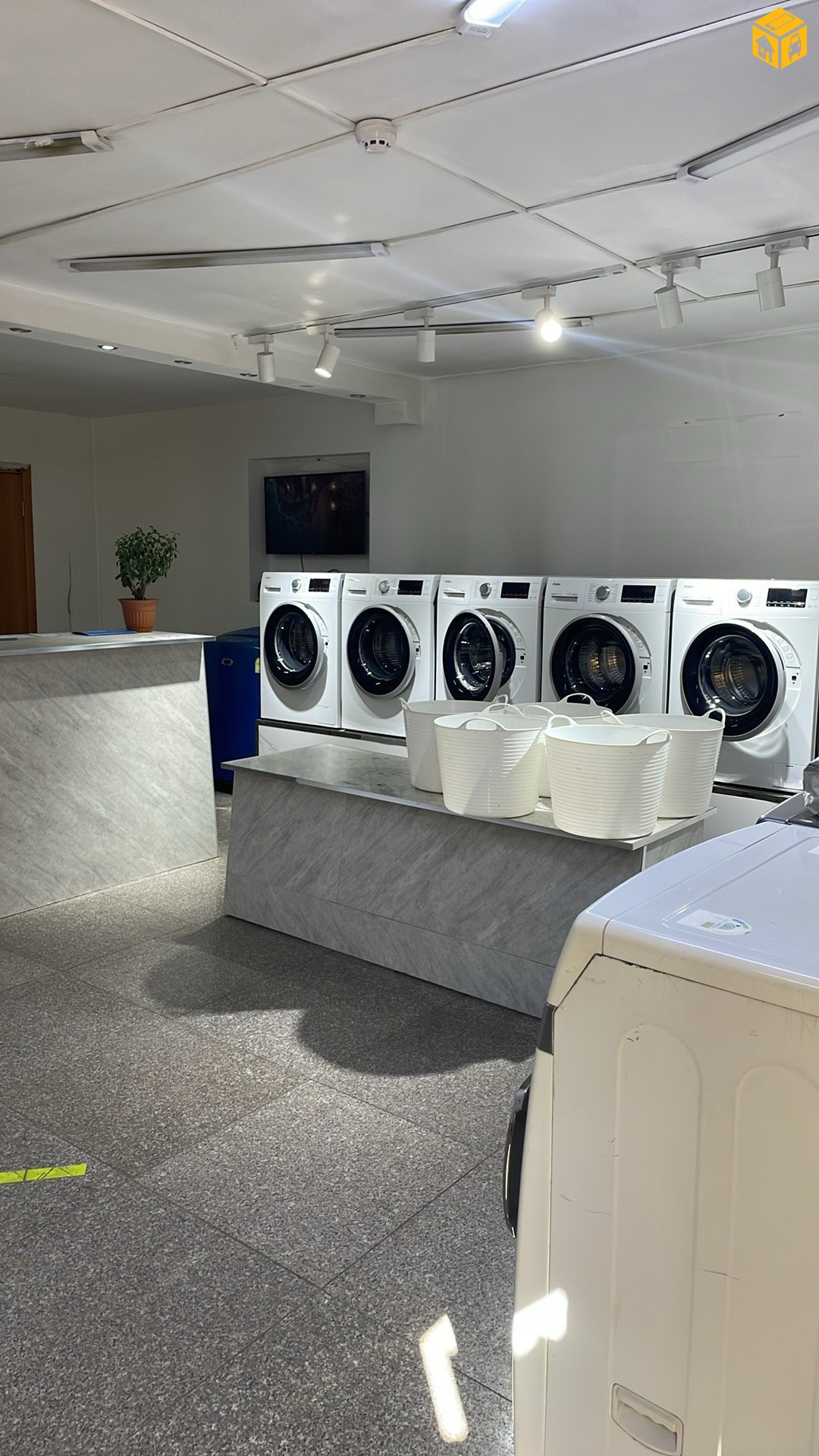 автомат машинтай угаалгын газар зарна